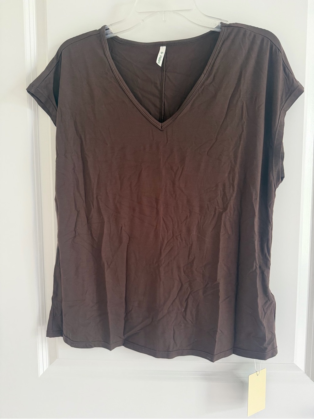 HALARA Women's V-Neck Short Sleeve Top - Brown MEDIUM